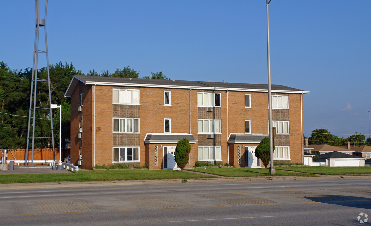 Building Photo - 5308 S Harlem Ave