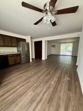 Building Photo - 21 Losson Garden Dr