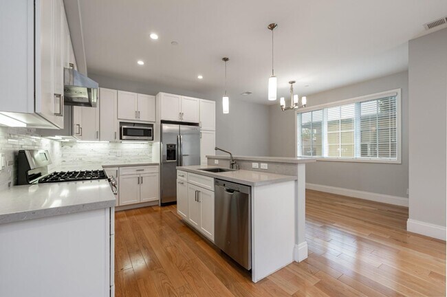 Foto del edificio - 436 Laurel St