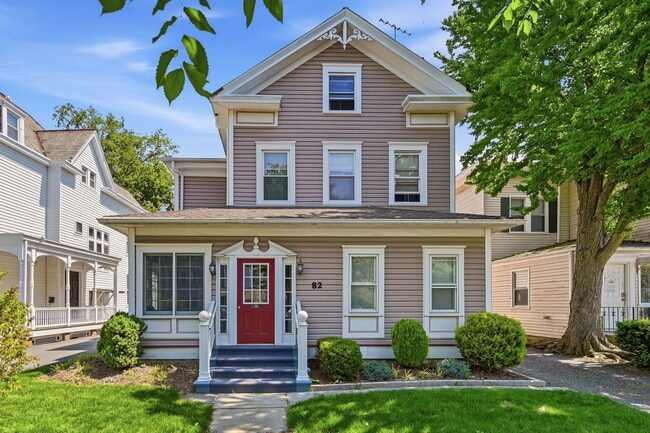 Building Photo - 82 Maple Ave