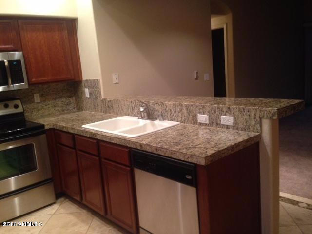 Foto del edificio - 1351 N Pleasant Dr