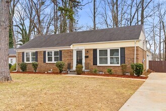 Building Photo - 1456 London Dr