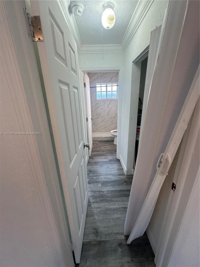 Building Photo - 5511 SW 20th St