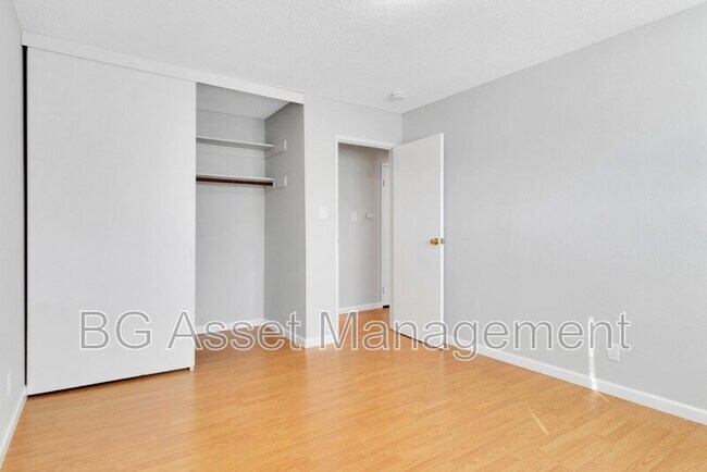 Foto del edificio - 5550 Central Ave