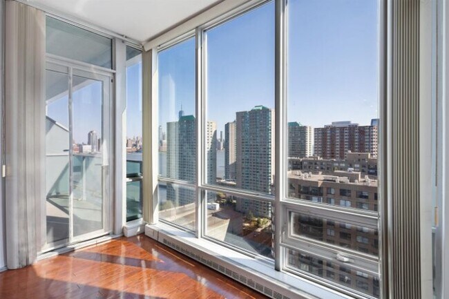 Foto del edificio - 20 Newport Pkwy