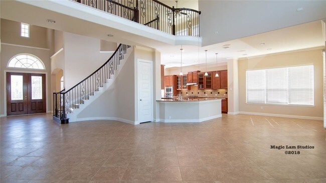 Foto del edificio - 25810 Oakwood Knoll Dr