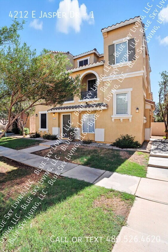 Foto principal - 4212 E Jasper Dr