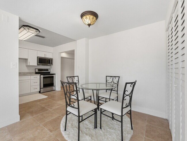 Foto del edificio - 3555 41st St N