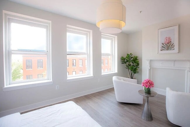 Building Photo - 1122 N Calvert St