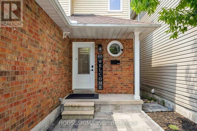 Building Photo - 1430 Palmetto Dr