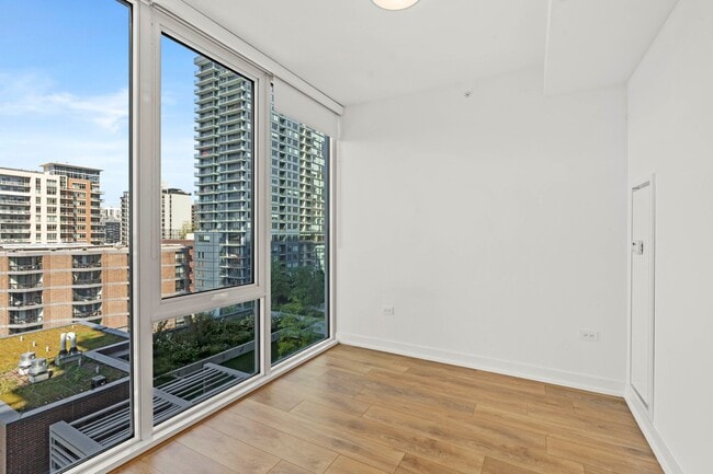 Building Photo - 210 W Hill St
