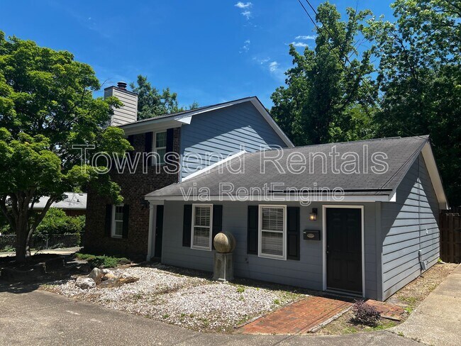 Building Photo - 202 Woodside Ave