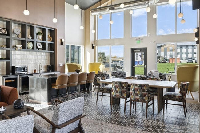 Clubroom - Mural Apartments