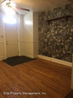 Building Photo - 2 br, 1 bath House - 374 E. Philadelphia St.