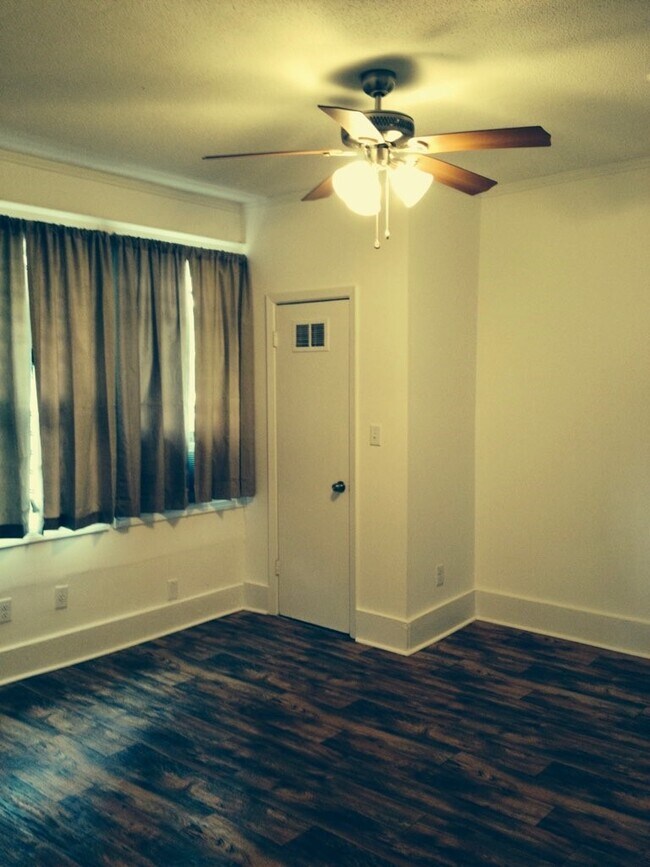 1009 Bruce St Unit North, Memphis, TN 38104 Apartments in Memphis, TN