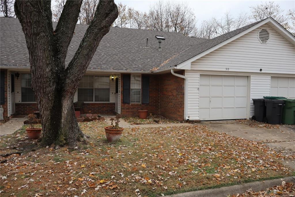 Primary Photo - 313 S 11th Pl