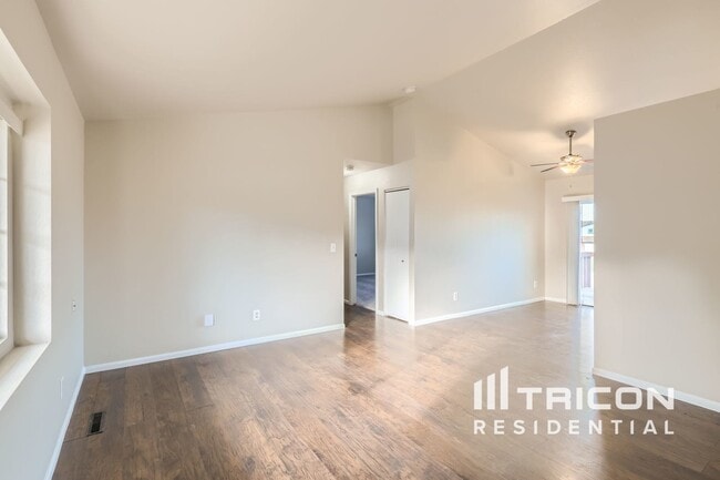 Building Photo - 4318 Sunridge Dr
