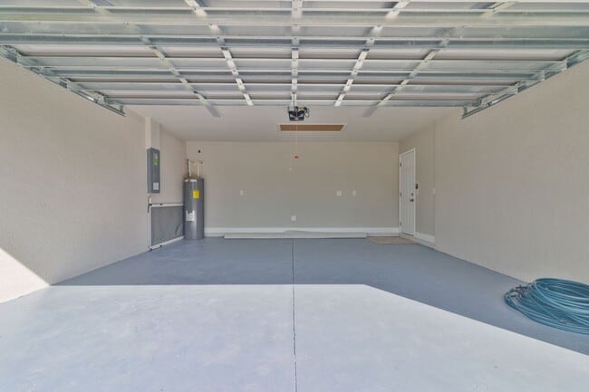 Building Photo - 2462 Ensenada Ln