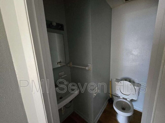 Foto del edificio - 2325 W Pensacola St