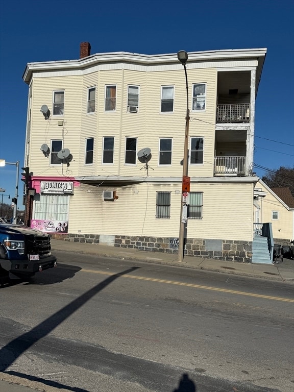 Foto del edificio - 602 Hyde Park Ave