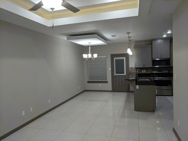 Building Photo - 4012 Whitewing Ave