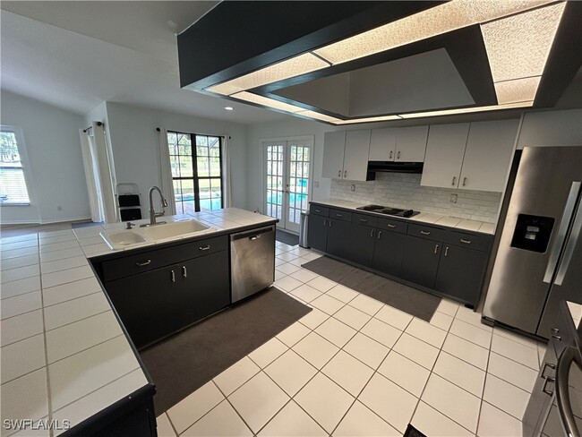 Foto del edificio - 7741 Twin Eagle Ln