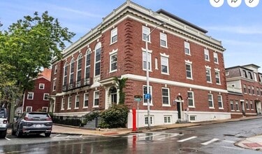 Building Photo - 17 Central St