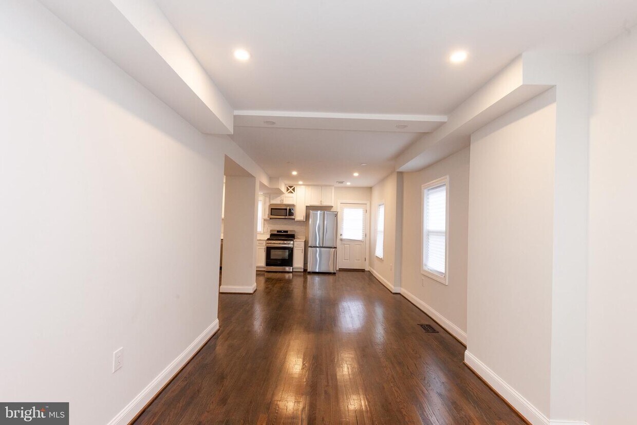 Foto principal - 5052 Drake Pl SE