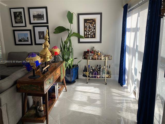 Foto del edificio - 4716 SW 67th Ave