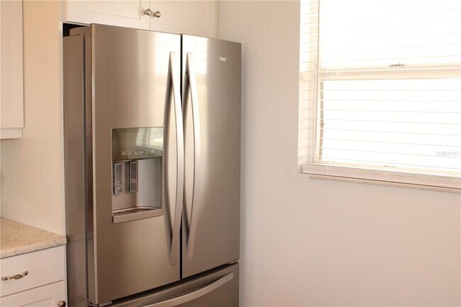 Foto del edificio - 4240 Ironwood Cir