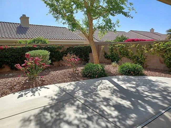 Building Photo - 78791 Stansbury Ct