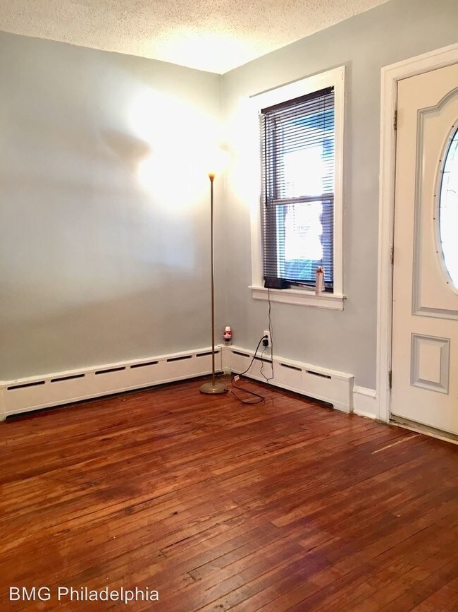 3 Br 1 Bath House 5243 Hawthorne St House For Rent In