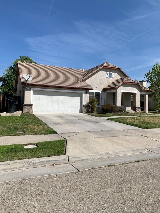 1612 Homestead Way, Lemoore, CA 93245 House Rental in Lemoore, CA