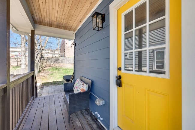 Photo - 1007 Dew St House