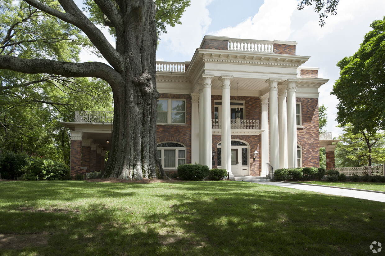 Foto del edificio - Herndon House Apartments