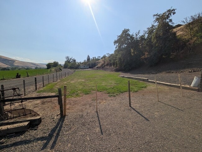 Building Photo - Spacious Horse Property on Thunderhill Roa...