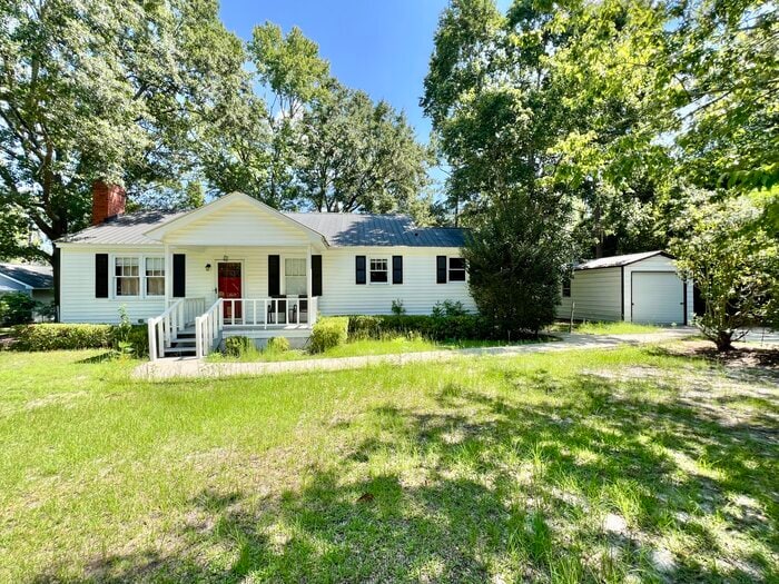 Primary Photo - 1266 Pinecrest Dr