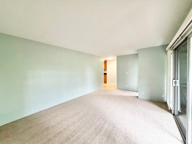 Foto del edificio - 3741 Kanaina Ave