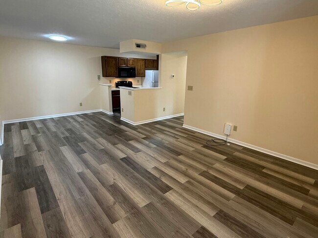 Foto del edificio - 10136 Carnation Ct