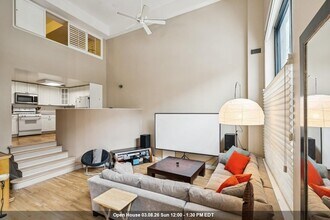 Building Photo - 518 Gregory Ave