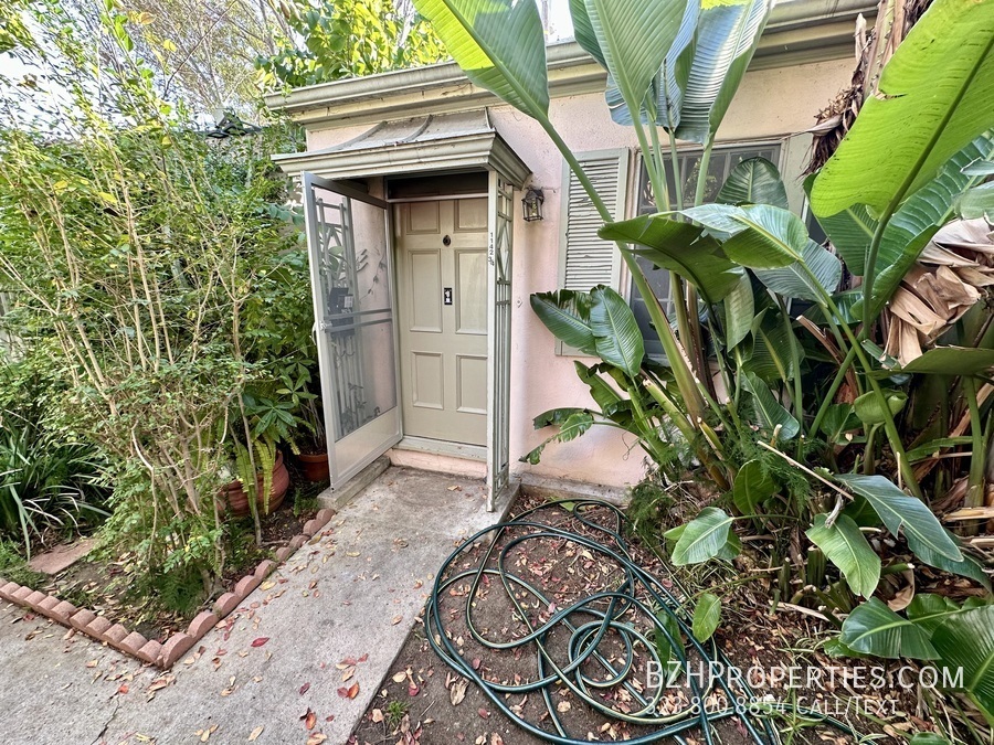 Primary Photo - Serene WeHo Oasis - Your Perfect 1-Bedroom...