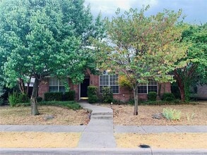 Building Photo - 5901 Jewel Dr