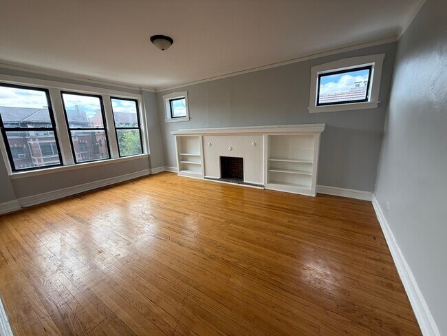 Foto del edificio - 1020 E Hyde Park Blvd