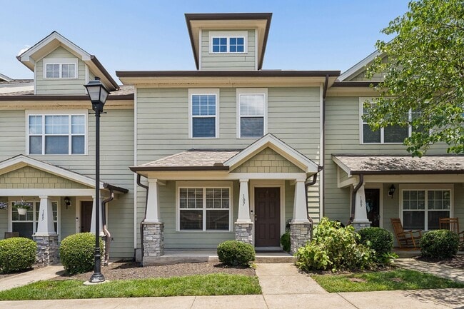 Photo - 553 Rosedale Ave Townhome