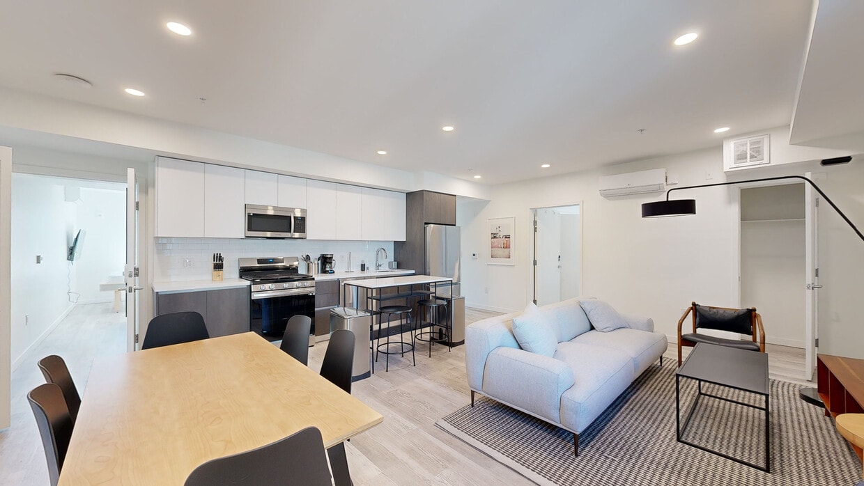 Photo - Solaire Venice Apartments