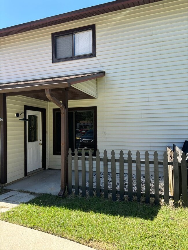 Foto del edificio - 322 Canal Rd