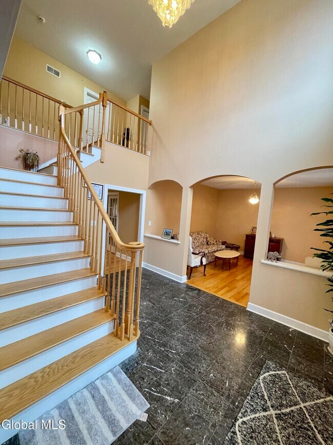 Foto del edificio - 620 Sacandaga Rd