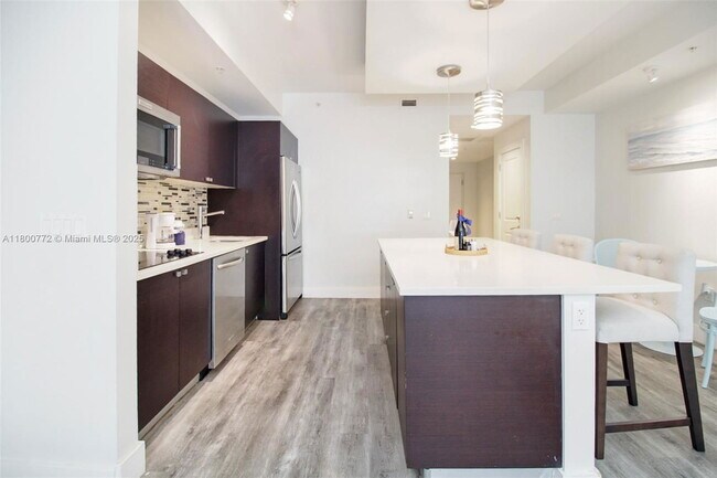 Foto del edificio - 5350 NW 87th Ave