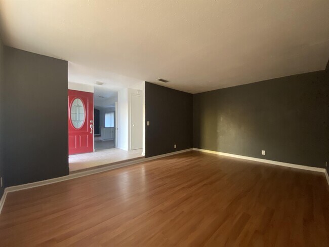 Foto del edificio - 1255 Johnson Ave
