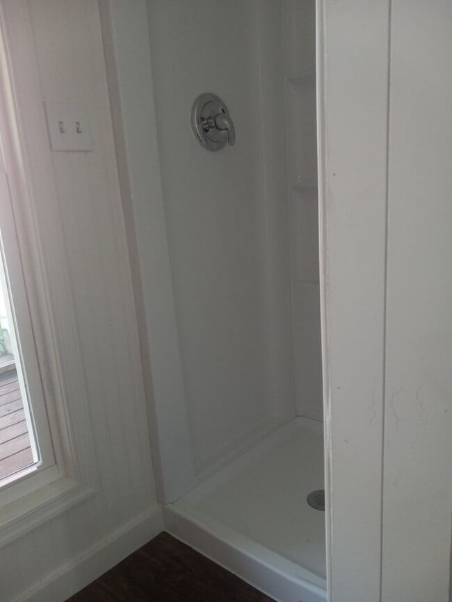 Building Photo - 118 S 2nd St